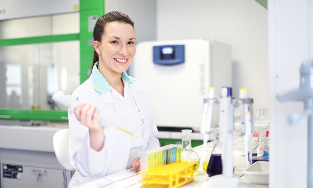 Небольшой воздушный стерилизатор легко раместить в любой лаборатории или кабинете Небольшой воздушный стерилизатор легко раместить в любой лаборатории или кабинете